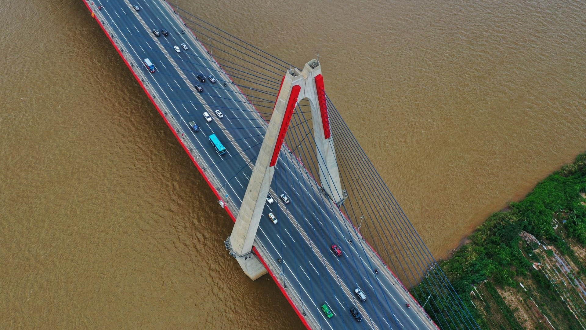 Cầu Nhật Tân.