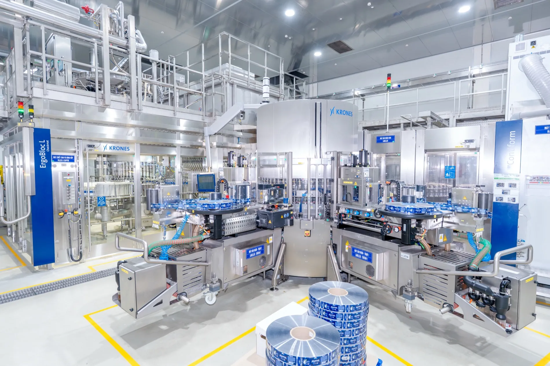 Dây chuyền chiết rót và dán nhãn Aquafina với công nghệ Krones tại Nhà máy Suntory PepsiCo Long An