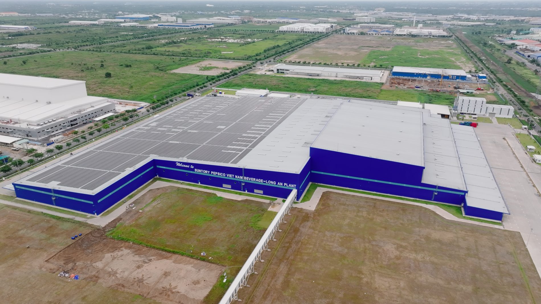 Toàn cảnh Nhà máy Suntory PepsiCo Long An từ trên cao