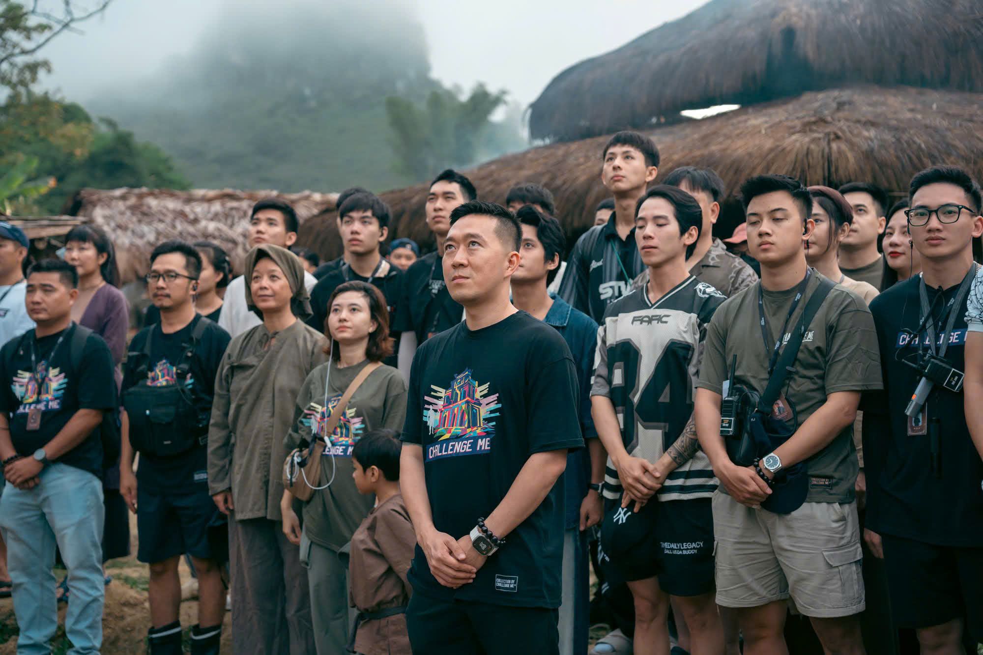 Hậu trường đoàn làm phim Đèn Âm Hồn