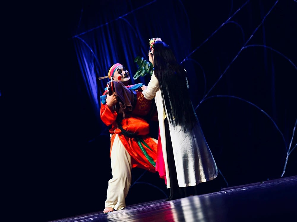 Bảo vệ sức khỏe bộ đội tại mặt trận